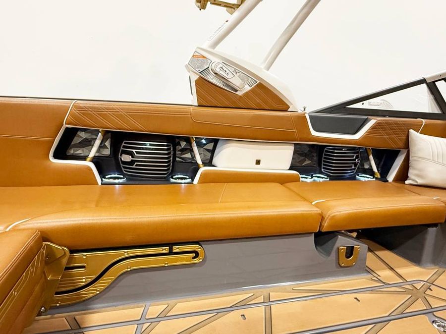 2016 Nautique G25, photo 12 of 17